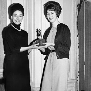 Margot Fonteyn presenting award to young dancer - February 1964 20 / 02 / 1964