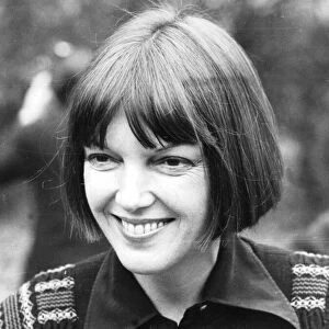 Mary Quant smiling at press call - April 1972 01 / 04 / 1972
