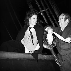 Maureen O Hara and Charles Laughton on the set of Alfred Hitchcocks 1939 film of