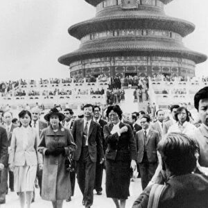 The Queen visits the forbidden city during her state visit to China