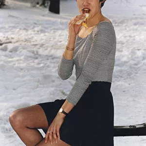 Rachel Brown Actress Model Who Is The New Cadburys Flake Girl