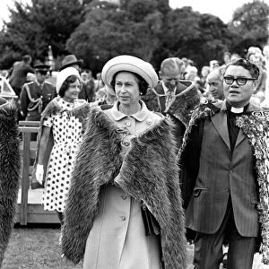 Royal Silver Jubilee Tour February 1977. The Queen wearing a Maori ceremonial