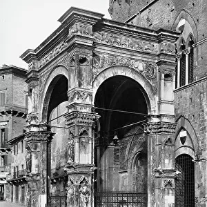 The Cappella di Piazza, designed by Domenico di Agostino and located underneath the Torre del Mangia, in Piazza del Campo, Siena