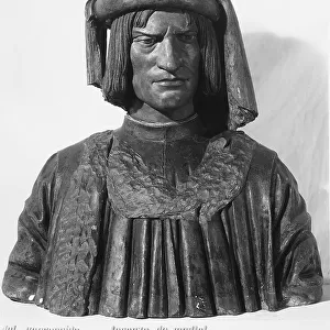 Lorenzo the Magnificent, bust in terracotta of the school of Verrocchio kept in the Volpi Collection of Florence