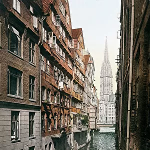 A narrow channel of Hamburg