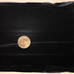Abstract of full moon