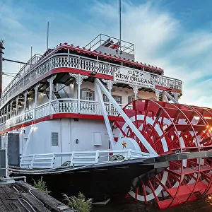USA, Louisiana, New Orleans, City of New Orleans Steamboat on The Mississippi River