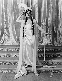 NORA BAYES (1880-1928). American actress, comedian, and singer NORA BAYES (1880-1928). American actress, comedian, and singer