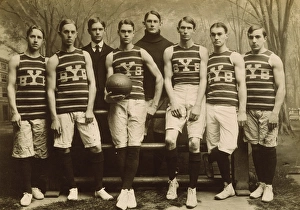 <b class=qtipBold><figcaption>Yale Basketball Team, 1901</figcaption></b><br>YALE BASKETBALL TEAM, 1901. Contemporary photograph.<br><em>© none</em> Yale Basketball Team, 1901