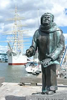 Evert Taube statue, Goteborg, Sweden
